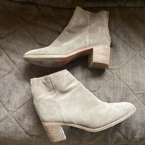 Madewell Boots. Back zipper genuine leather suade like new